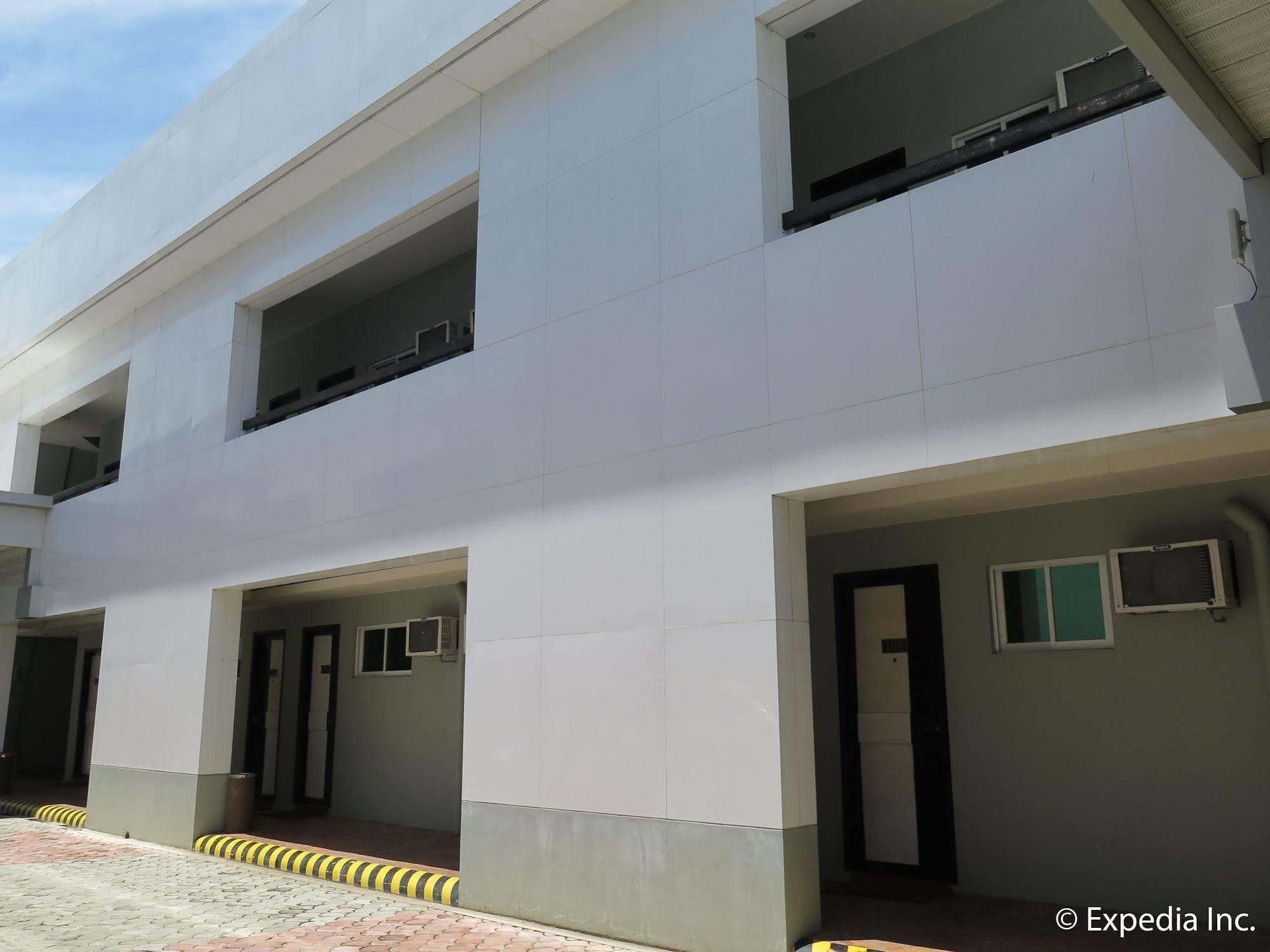 The Lucky 9 Budget Hotel Tagum Exterior photo
